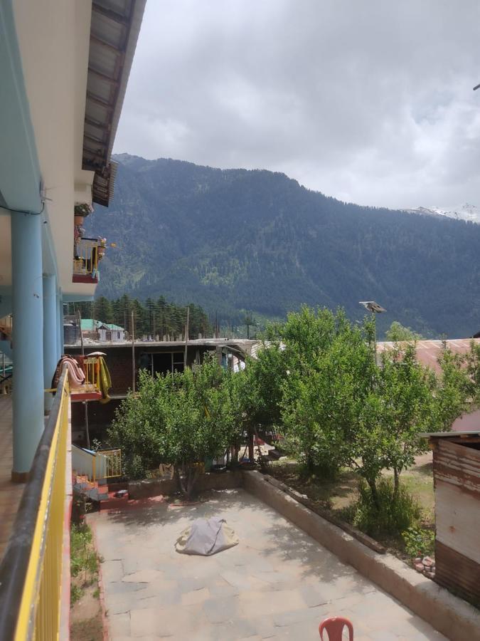 Woods Inn Mountain View Manali Exterior foto